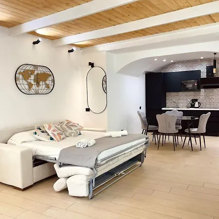 Dante Alighieri Appartement Napels